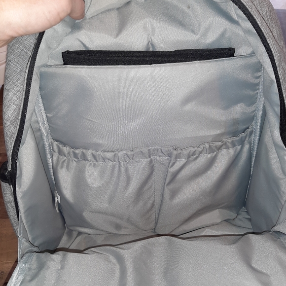 Grey Skip Hop Duo backpack diaper bag - Picture 4 of 6